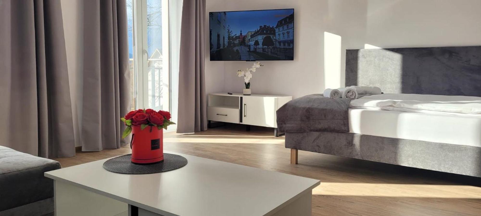Kolorowe Cieplice - Apartamenty Z Widokiem Na Karkonosze Jelenia Góra Eksteriør billede